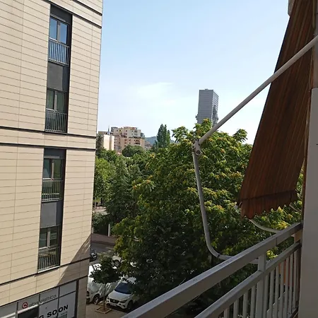 Apartment Royal Tag Opposite Nalu Restaurant Tirana